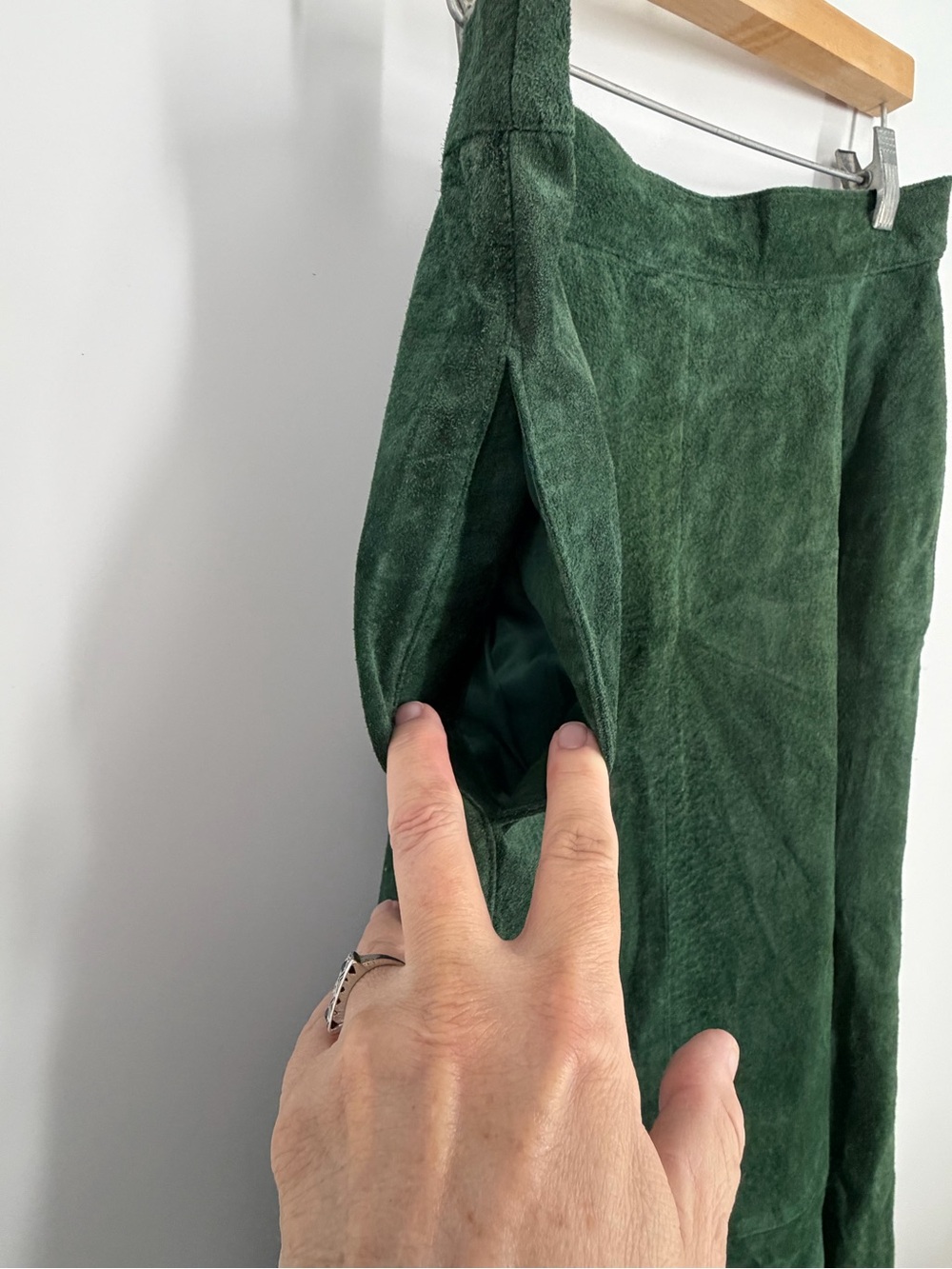 Bagatelle Vintage Suede Leather Midi Skirt A-Line 12 Equestrian Dark Academia - Picture 4 of 13